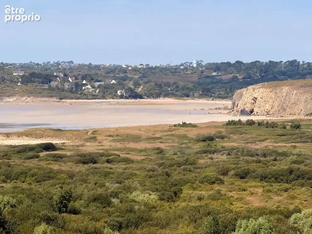 GOULIEN — Maison en ossature bois avec vue panoramique sur la plage : le rêve absolu sur la presqu'île - photo 2