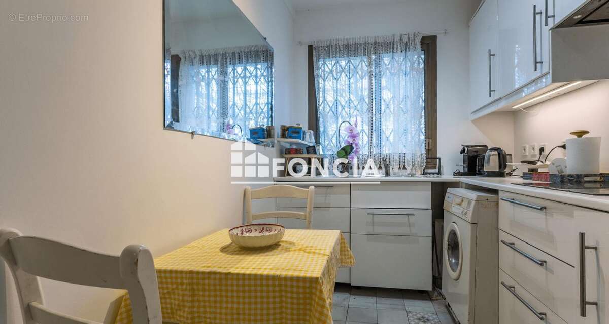 Appartement à BOURG-LA-REINE