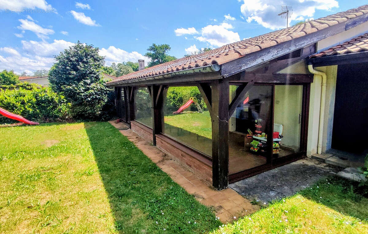 Maison à SAINT-PIERRE-DU-MONT