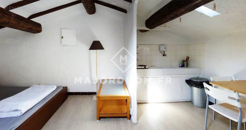 Appartement à MARSEILLE-6E