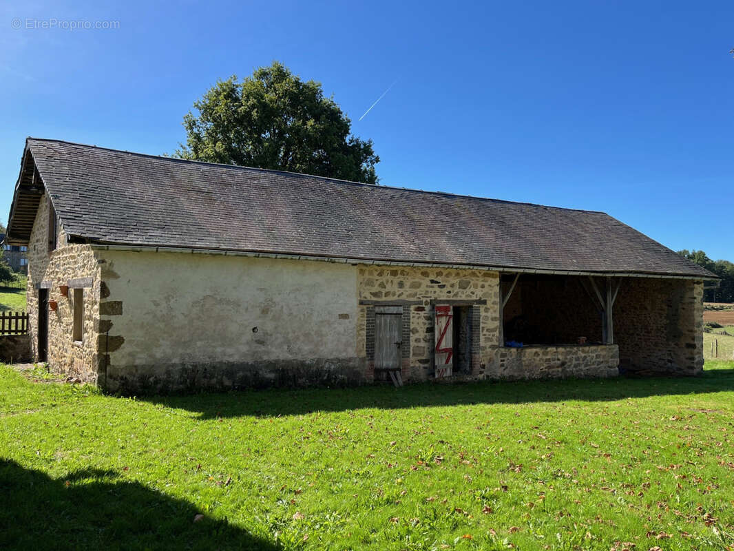 Maison à LA CROISILLE-SUR-BRIANCE