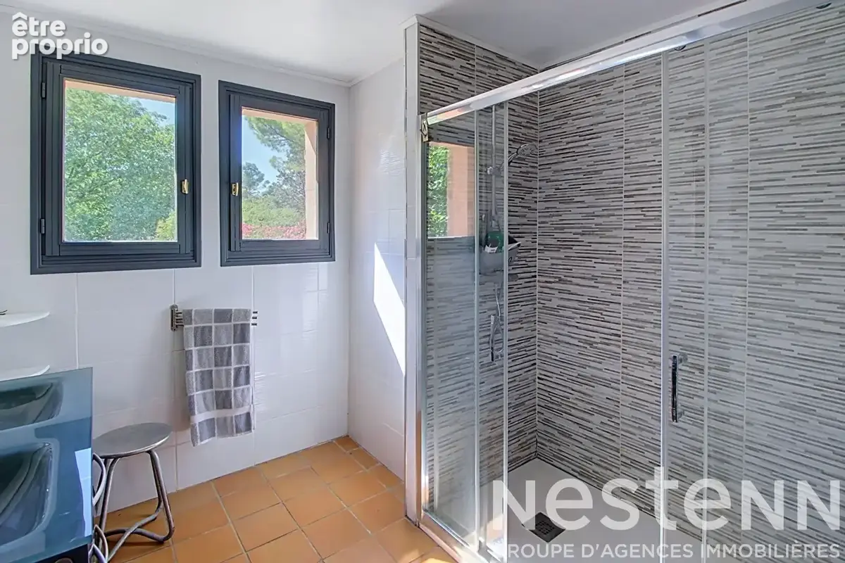 A VENDRE ! Maison à Lorgues 7 pièces 114 m2 + piscine + garage - photo 10