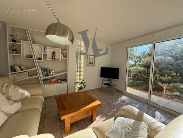 Maison à MONTMEYRAN