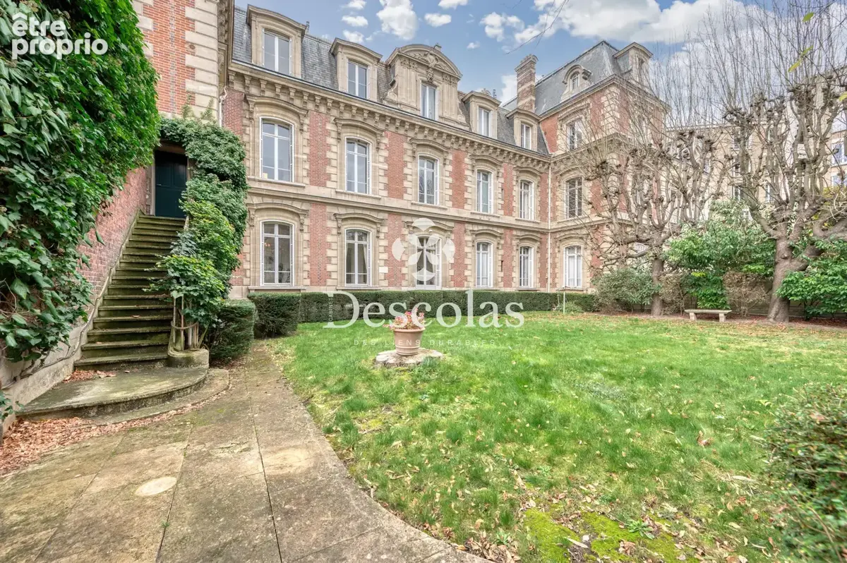 Hôtel Particulier Centre-ville de Saint-Germain-en-Laye - photo 3
