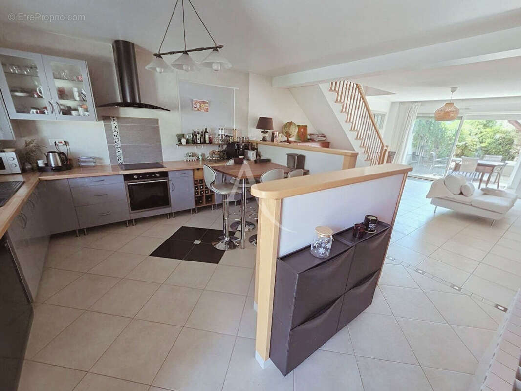 Maison Tremblay En France 6 pièce(s) 143m2 - photo 2