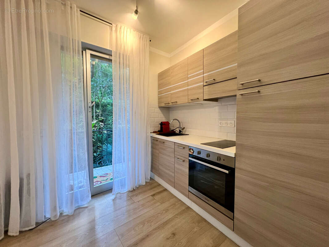 Appartement à ROQUEBRUNE-CAP-MARTIN