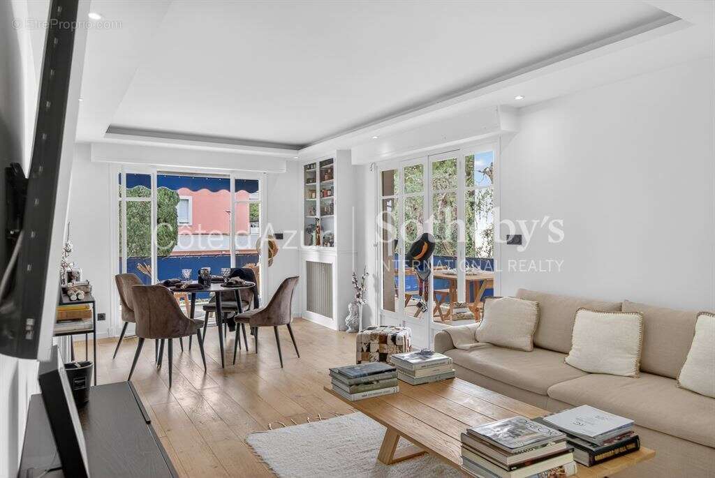Appartement à LE CANNET