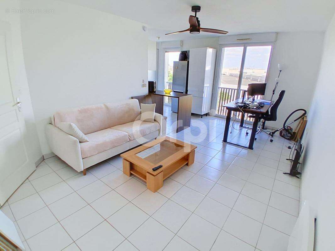 Appartement À Vendre - photo 3