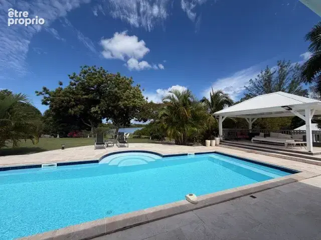 Maison 5 pièces 160 m² à vendre à Saint-Martin (97150) - photo 4