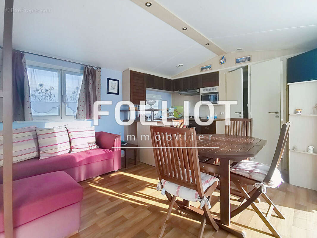 Maison à SAINT-PAIR-SUR-MER