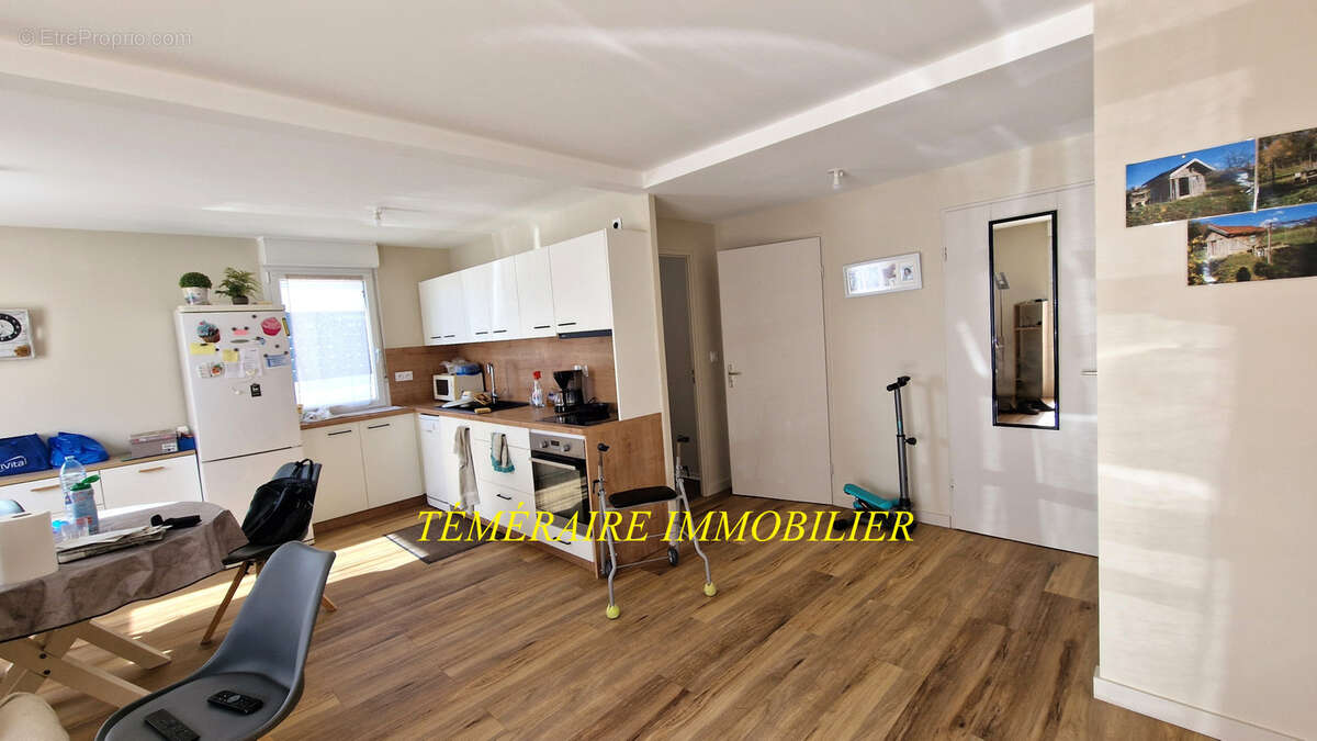 Appartement à LONS-LE-SAUNIER