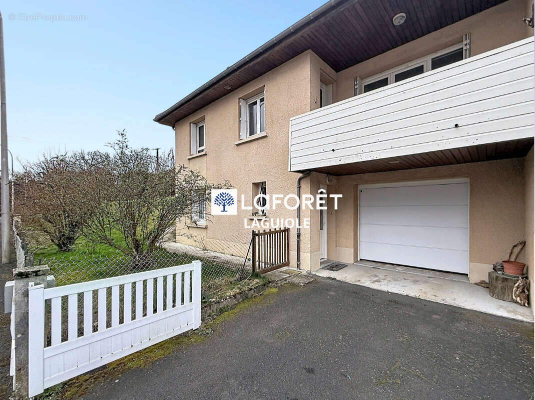 Maison à MUR-DE-BARREZ