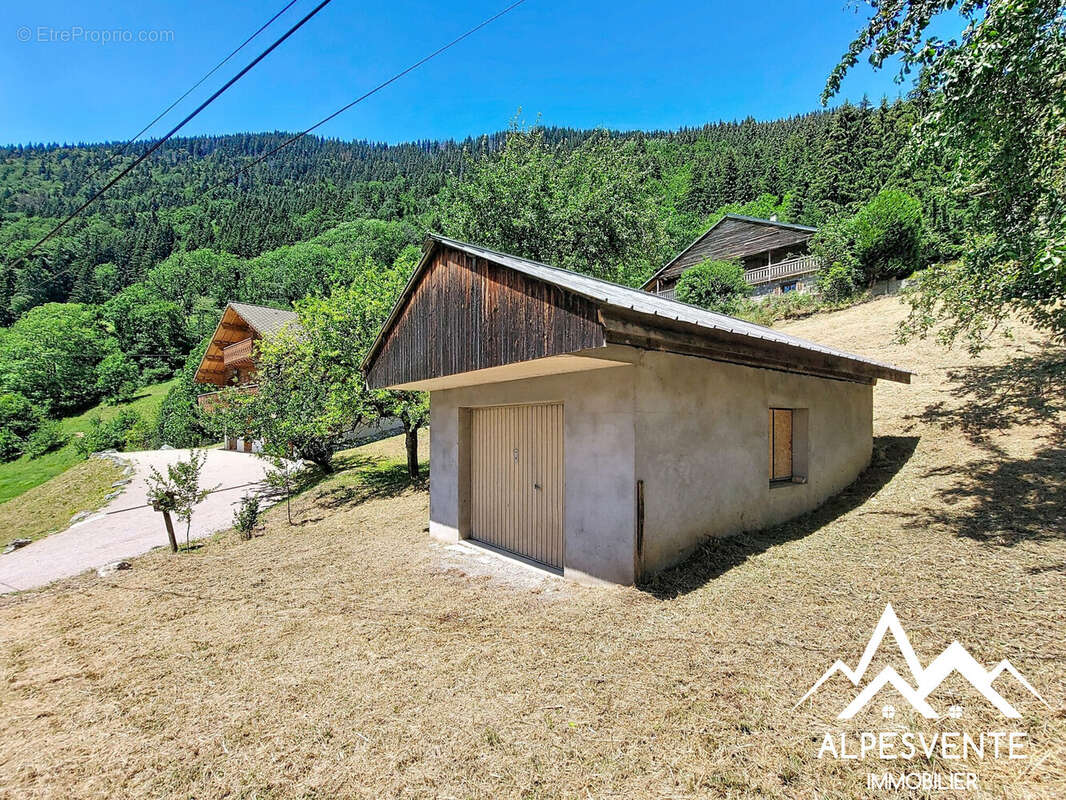 avendre_terrain_constructible_garage_stjeandaulps_alpesvente - Terrain à SAINT-JEAN-D'AULPS