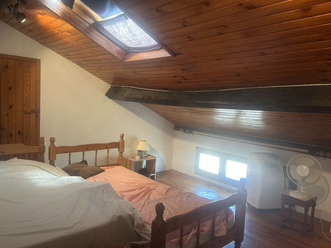 Maison Perigordine avec grange attenant sur 2.9 ha - photo 5