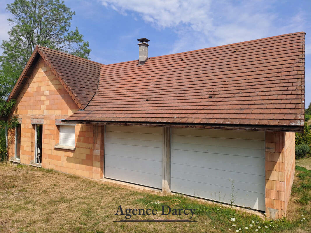 Projet d'exception à Bligny-sur-Ouche 288 m2 - terrain 3 239 m2 - photo 2