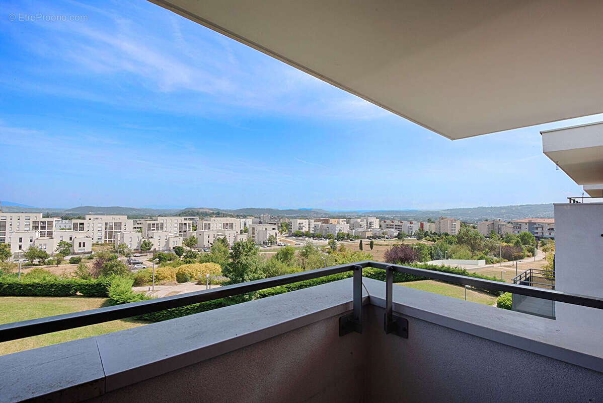 Appartement à L'ISLE-D'ABEAU