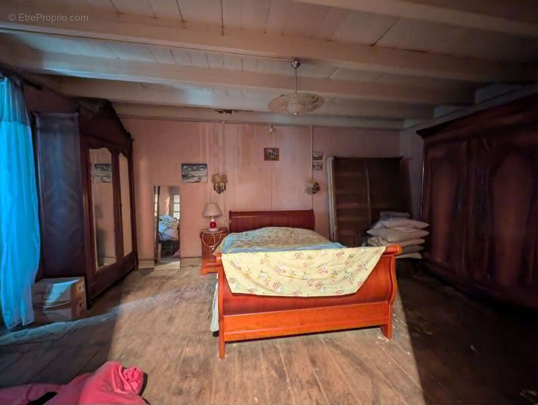 Maison à ROUILLE