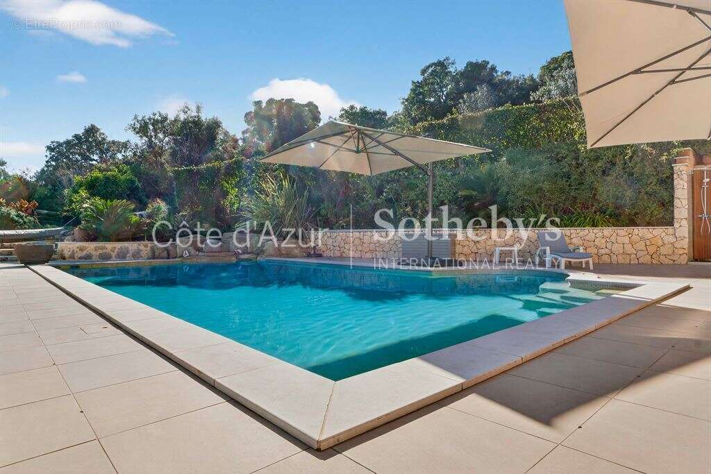 Maison à MONTAUROUX