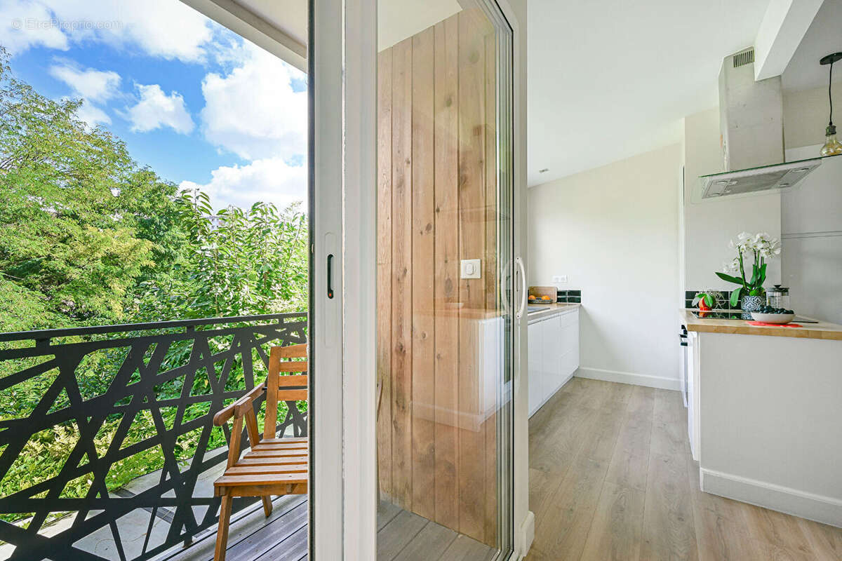 Appartement à PARIS-14E