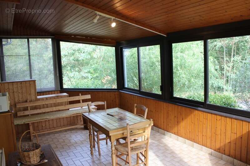 Maison à SAINT-REMY-EN-MAUGES