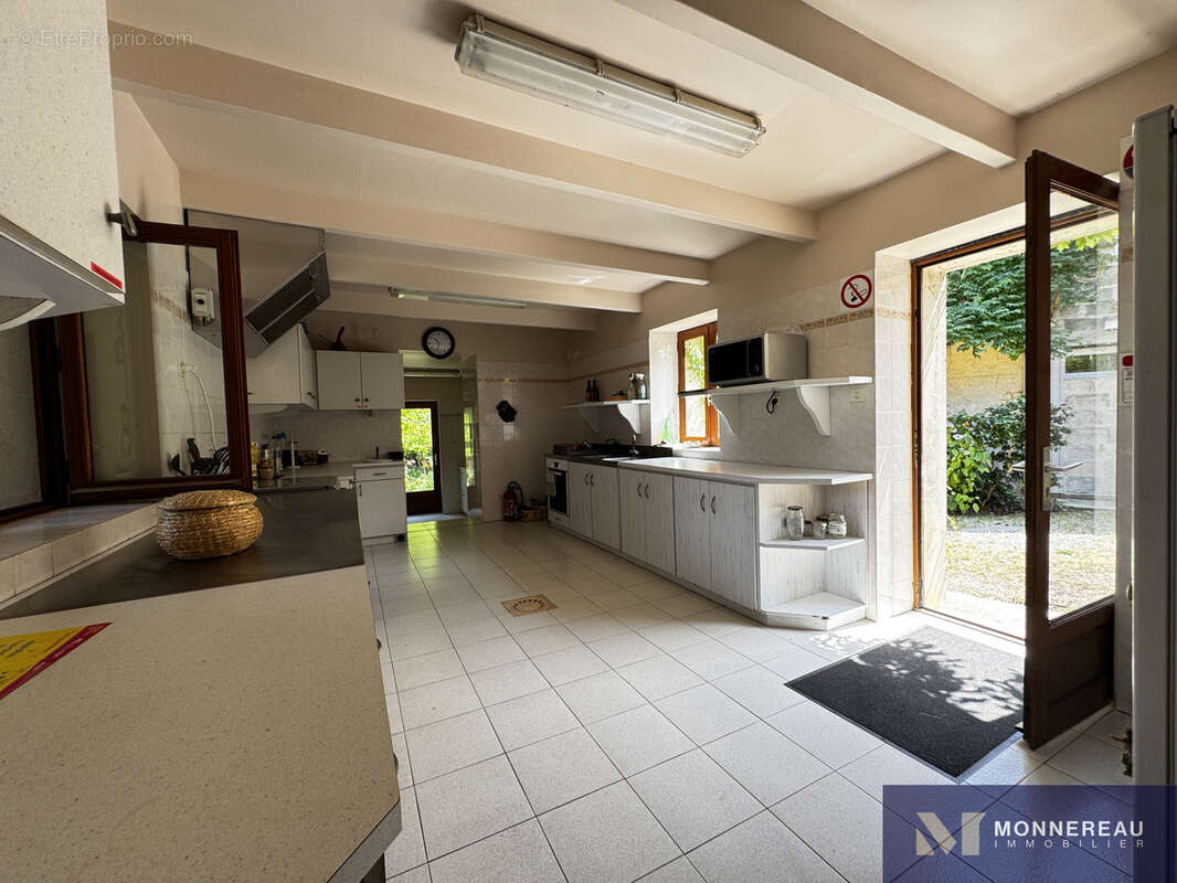 Maison à BAIGNES-SAINTE-RADEGONDE