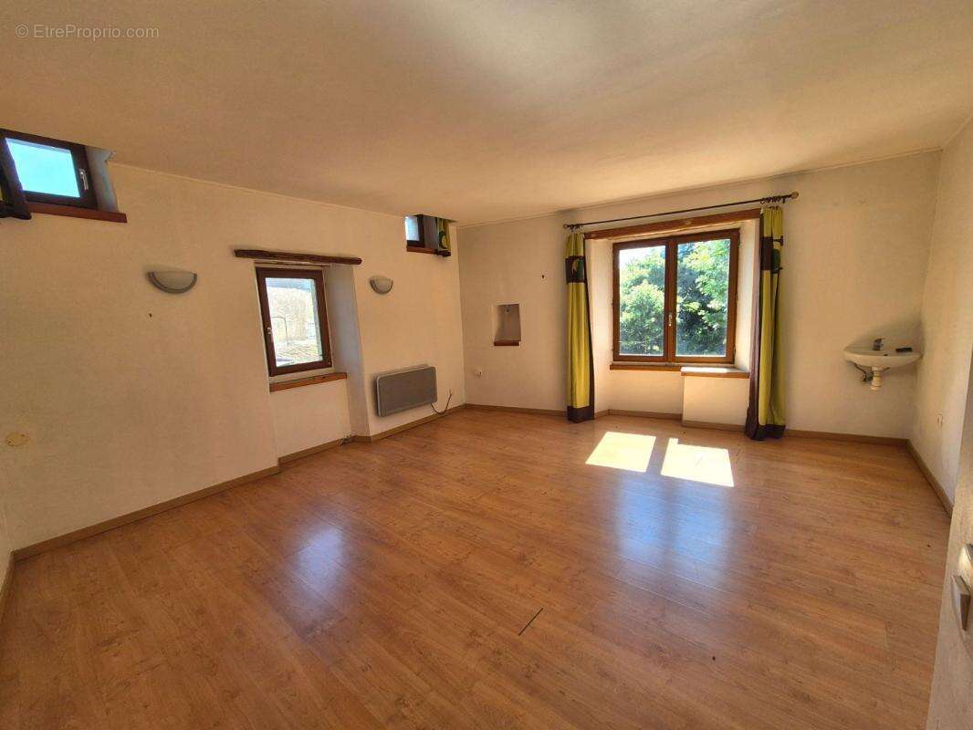 Maison à SAINT-SEBASTIEN-D&#039;AIGREFEUILLE