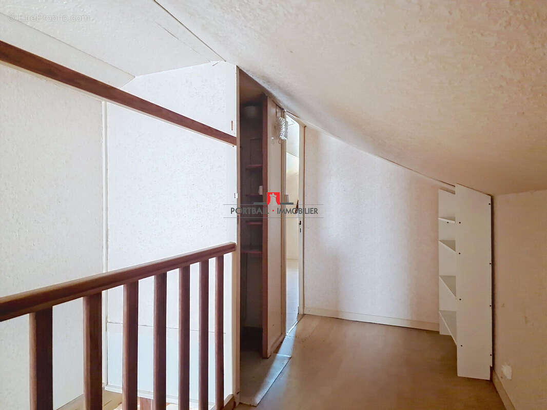 Maison 111 m² à Lansac  - photo 9