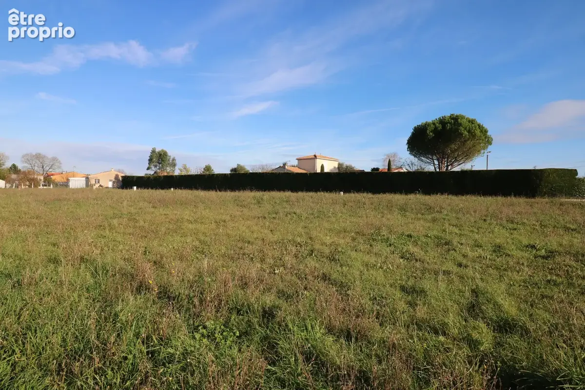 Terrain à PORT-D'ENVAUX