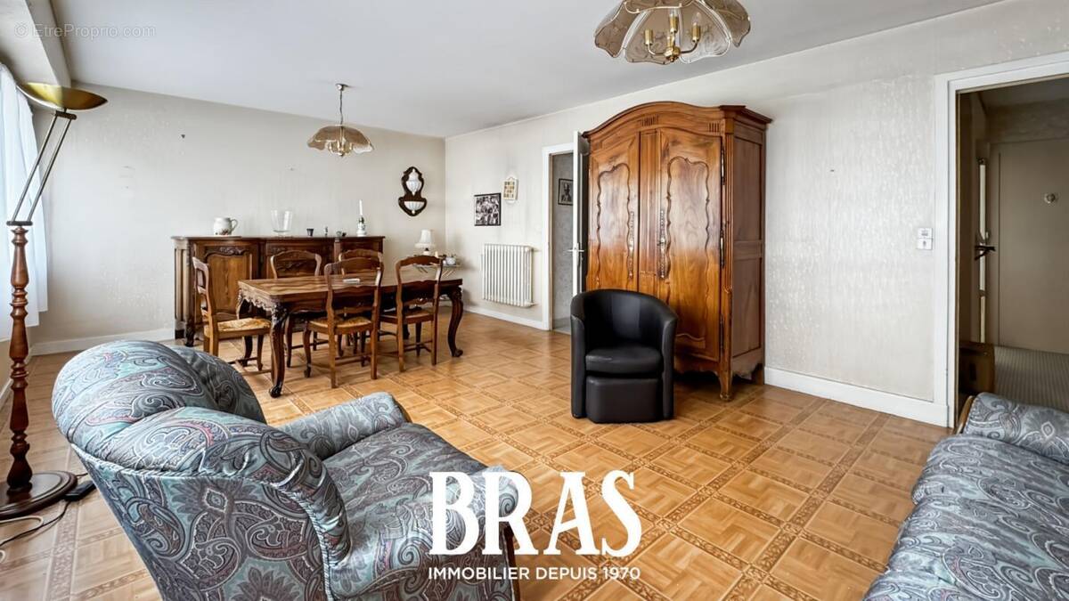 Appartement à REZE