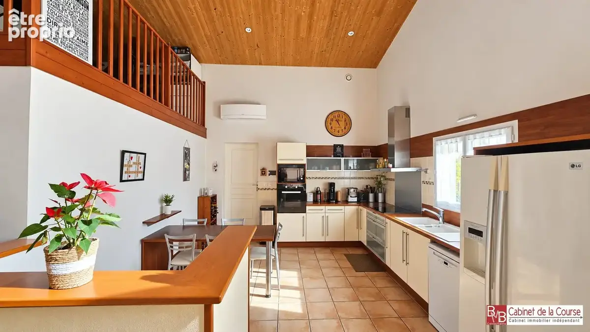 Maison 6 pièces 185 m² à vendre à Cursan (33670) - photo 8