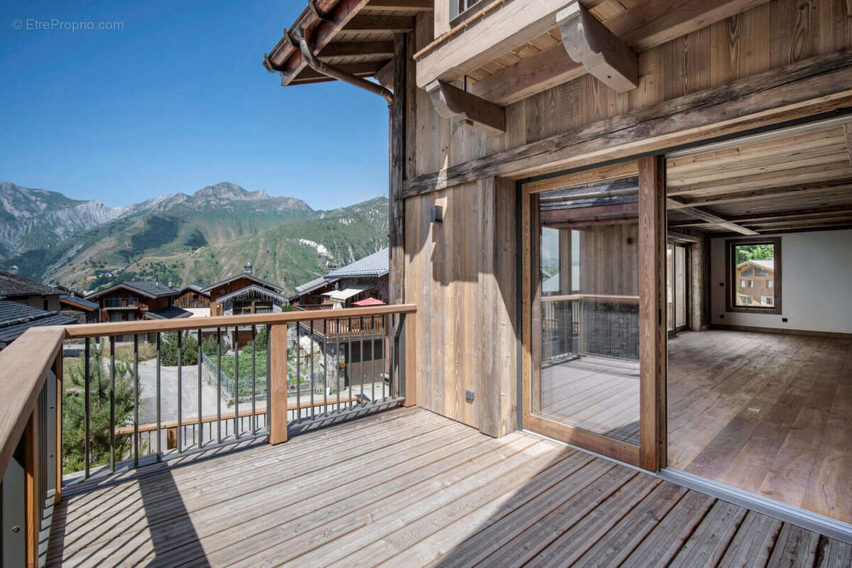 73440 SAINT-MARTIN-DE-BELLEVILLE Chalet Alpin a vendre. SH 234m². 5 chambres - photo 4