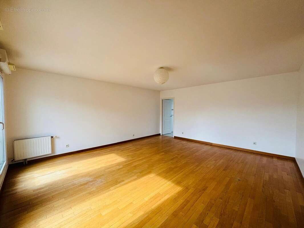 Appartement à VELIZY-VILLACOUBLAY