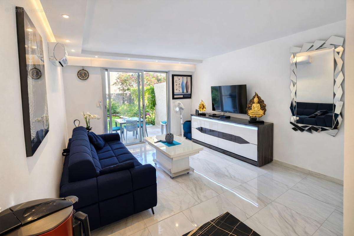 Appartement à FREJUS