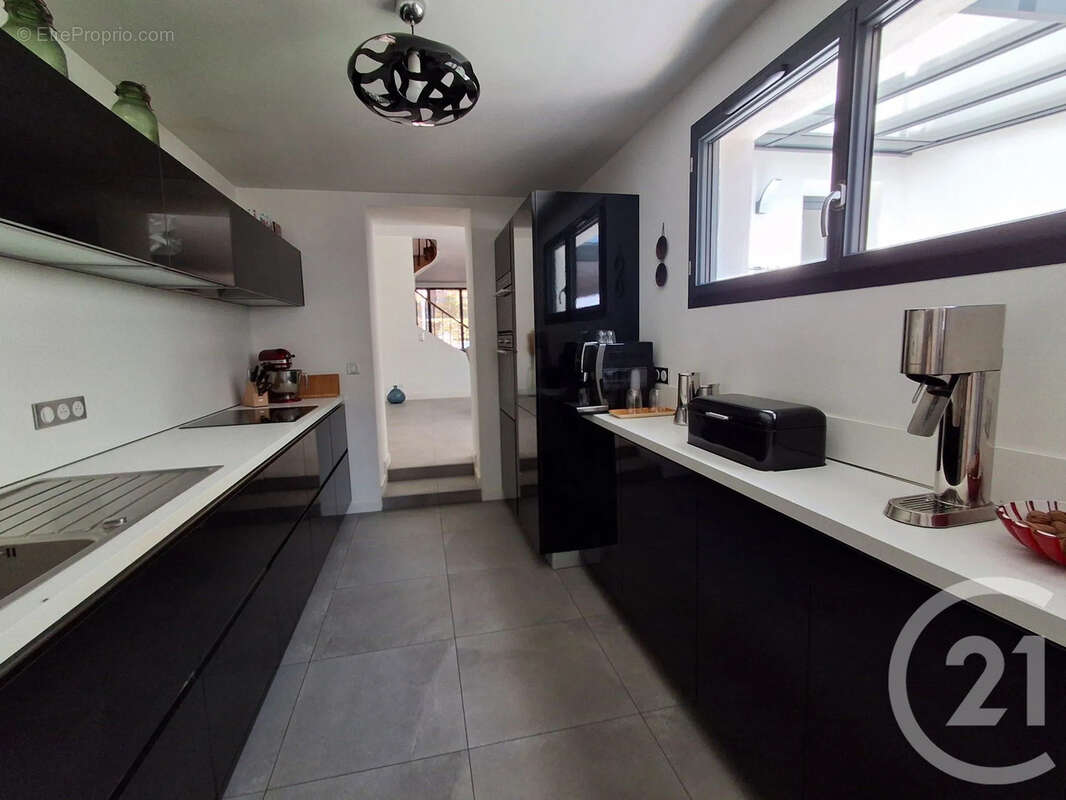 Maison 150 m² à Royan  - photo 8