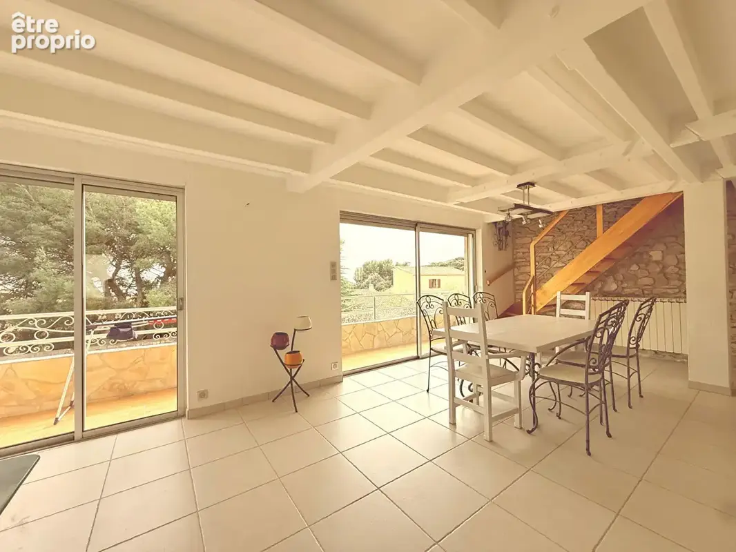 Maison Les Pennes Mirabeau 5 pièce(s) 201.24 m2 - photo 3