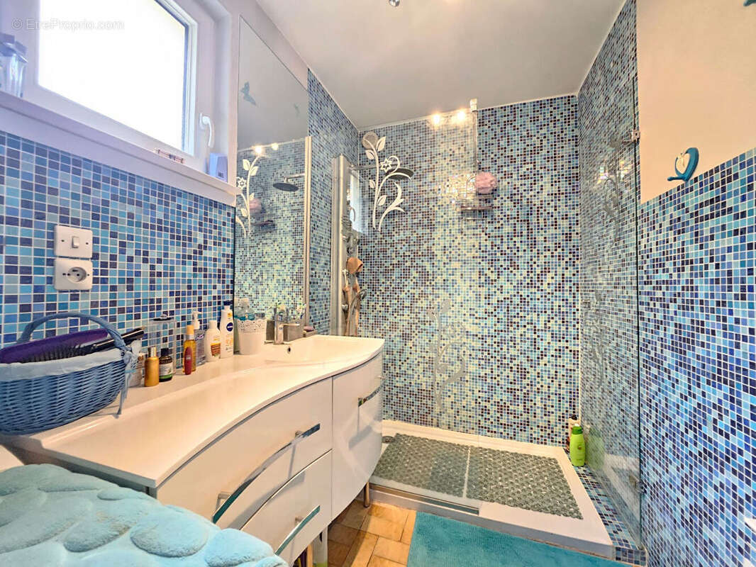 Maison à RILLIEUX-LA-PAPE