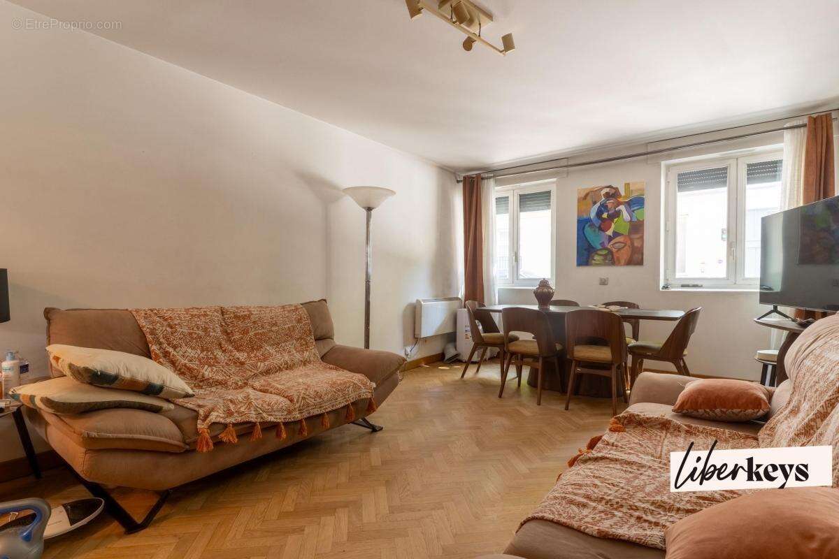 Vincennes – 3 pièces de 69 m² avec terrasse, parking et cave - photo 2