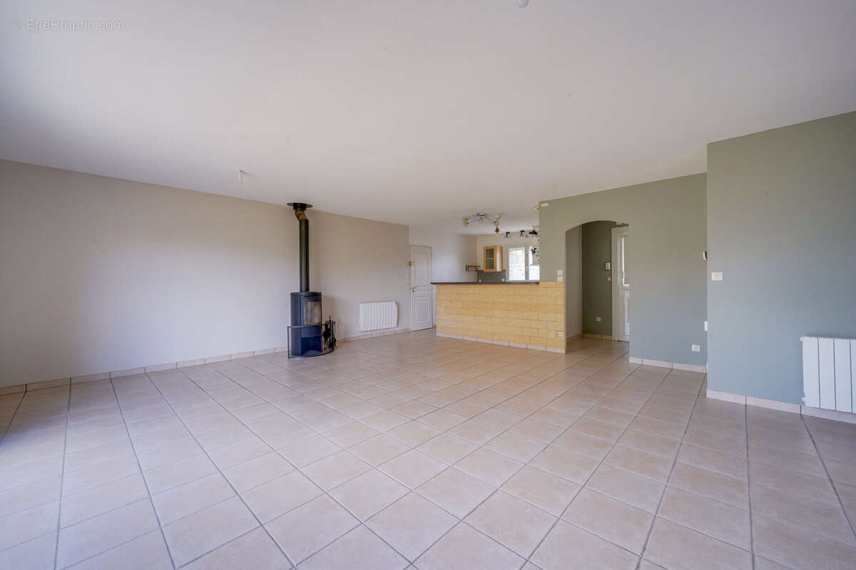 Maison 4 pièces 100m2 avec garage - photo 2