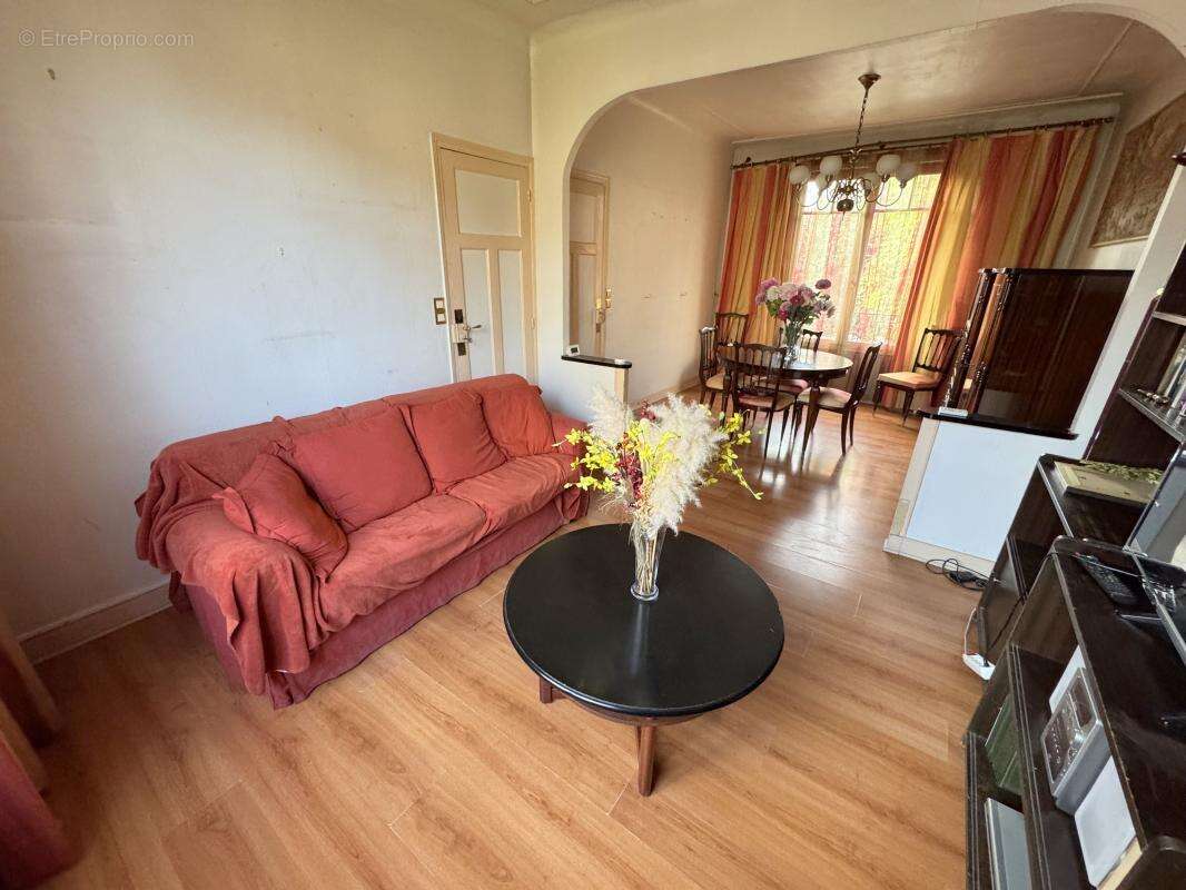 Maison à LE BLANC-MESNIL