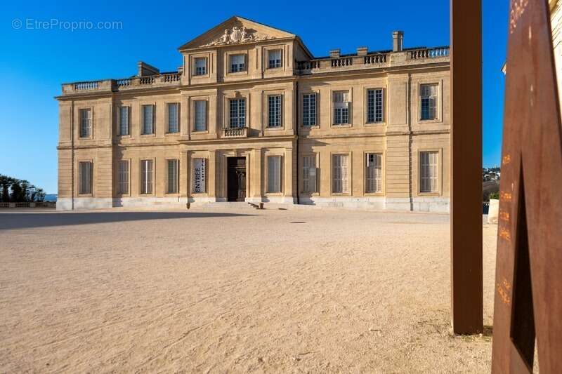 Appartement à MARSEILLE-8E