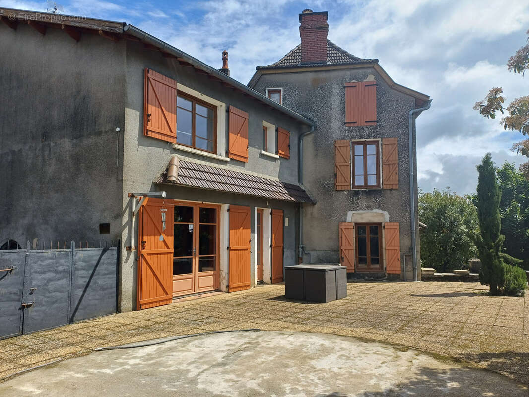 Maison à SAINTE-CROIX