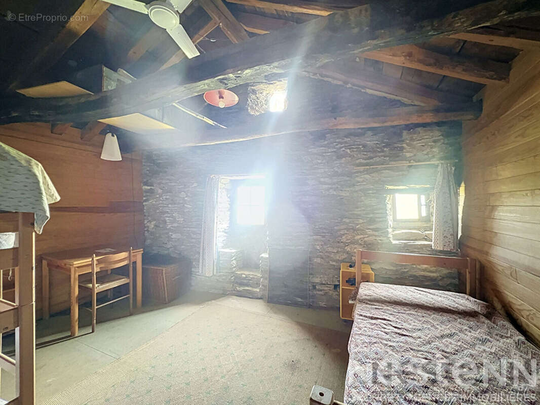 Maison 6 pièces à vendre à Saint Martin de Boubaux - Hameau Calme avec vue magnifique - photo 7
