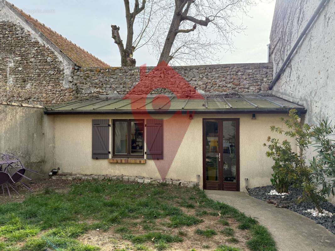 Maison à LES ALLUETS-LE-ROI