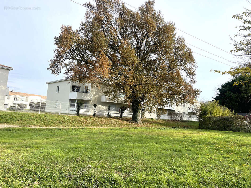 Appartement à FARGUES-SAINT-HILAIRE
