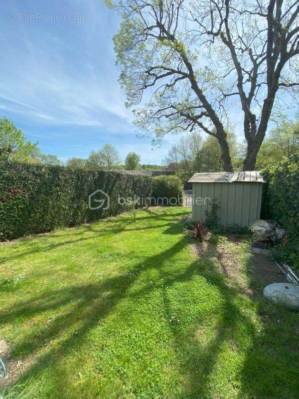 Maison à CANDE-SUR-BEUVRON