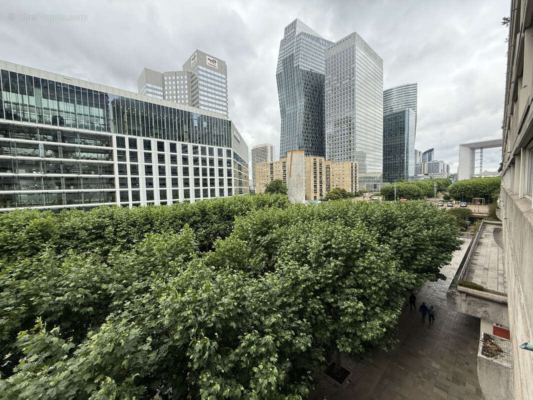 Appartement à COURBEVOIE
