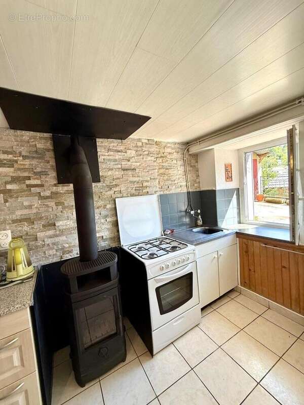 Maison 86 m² à Luzenac  - photo 7