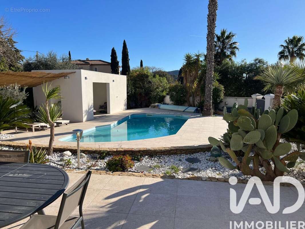 Photo 2 - Maison à SAINT-CYR-SUR-MER