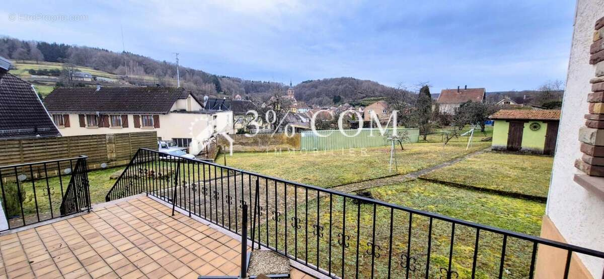 SOUS OFFRE /// Maison de 140 m2 sur SOUCHT - photo 4