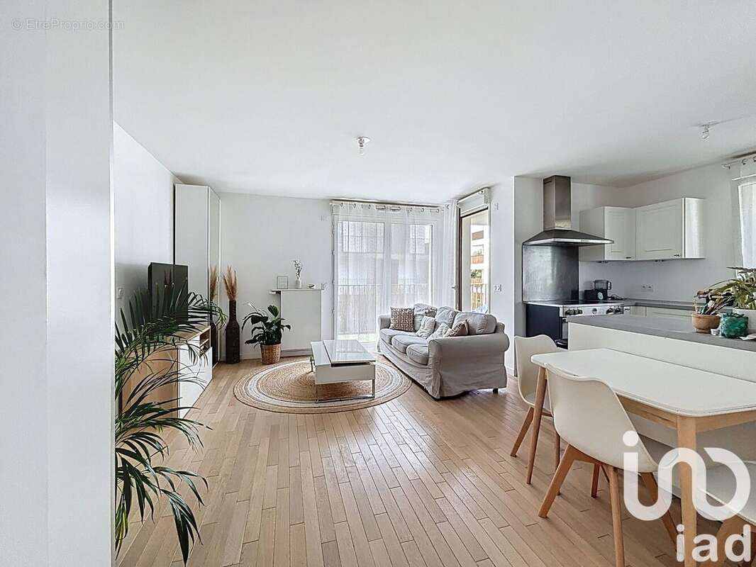 Photo 2 - Appartement à RUEIL-MALMAISON